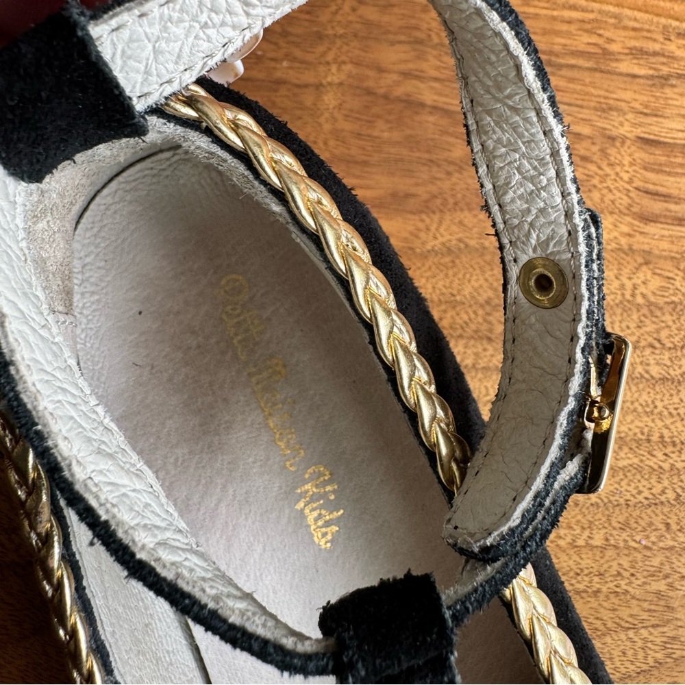 Girl's Empress Noir Suede Bow Mary Jane Dress Flats. Euro Size 30 / US 1… - Picture 15 of 15